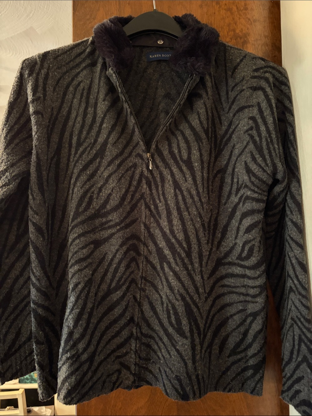 Karen Scott Men's Gray and Black Zebra-Stripe Half-Zip Sweater
